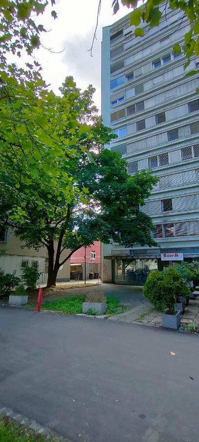 Corner Tower // Prijetno Stanovanje Za 4 Osebe + Free Parking Ljubljana Eksteriør bilde